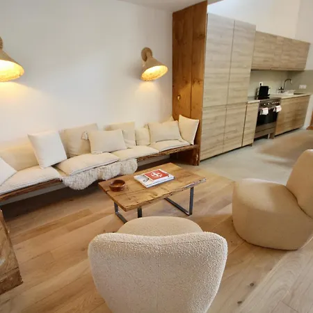 Sourire Altitude Pensión *